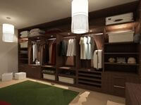 Классическая гардеробная комната из массива с подсветкой Белгород